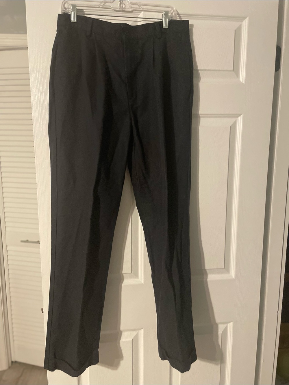 Men's Black Pleated Dress Pants - Classic Tailored Fit Linen - 0898 - Picture 2 of 5